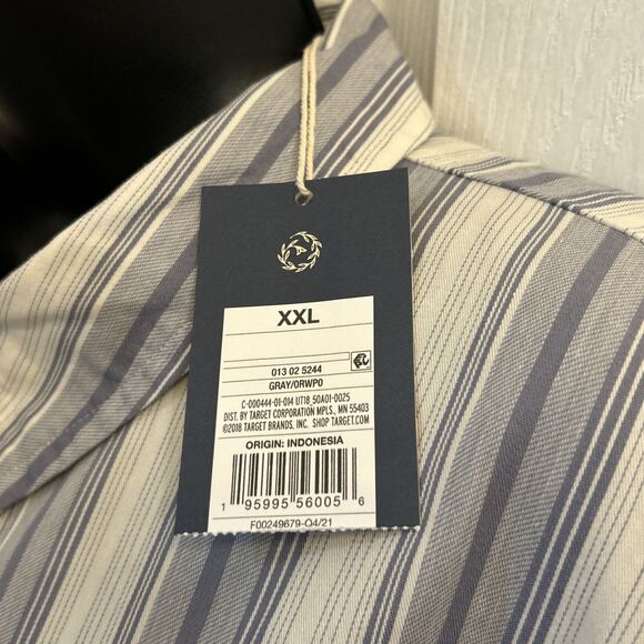 NWT Universal Thread Women's Short Sleeve Button Down Shirt Blue Stripe Size 2XL - Picture 6 of 16